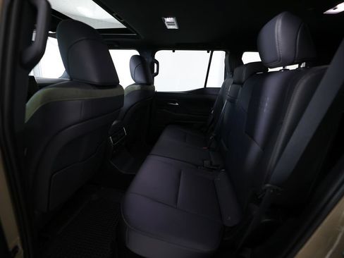Used 2026 Lexus GX 550 AWD/4WD image 13