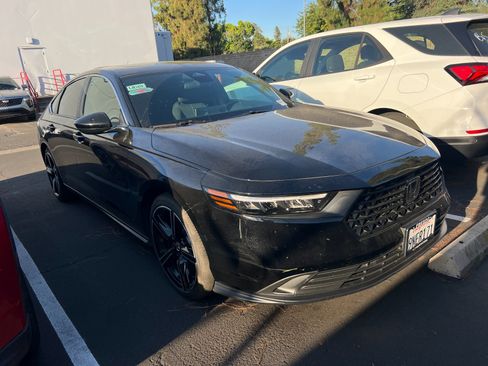 Used 2024 Honda Accord Sport image 2