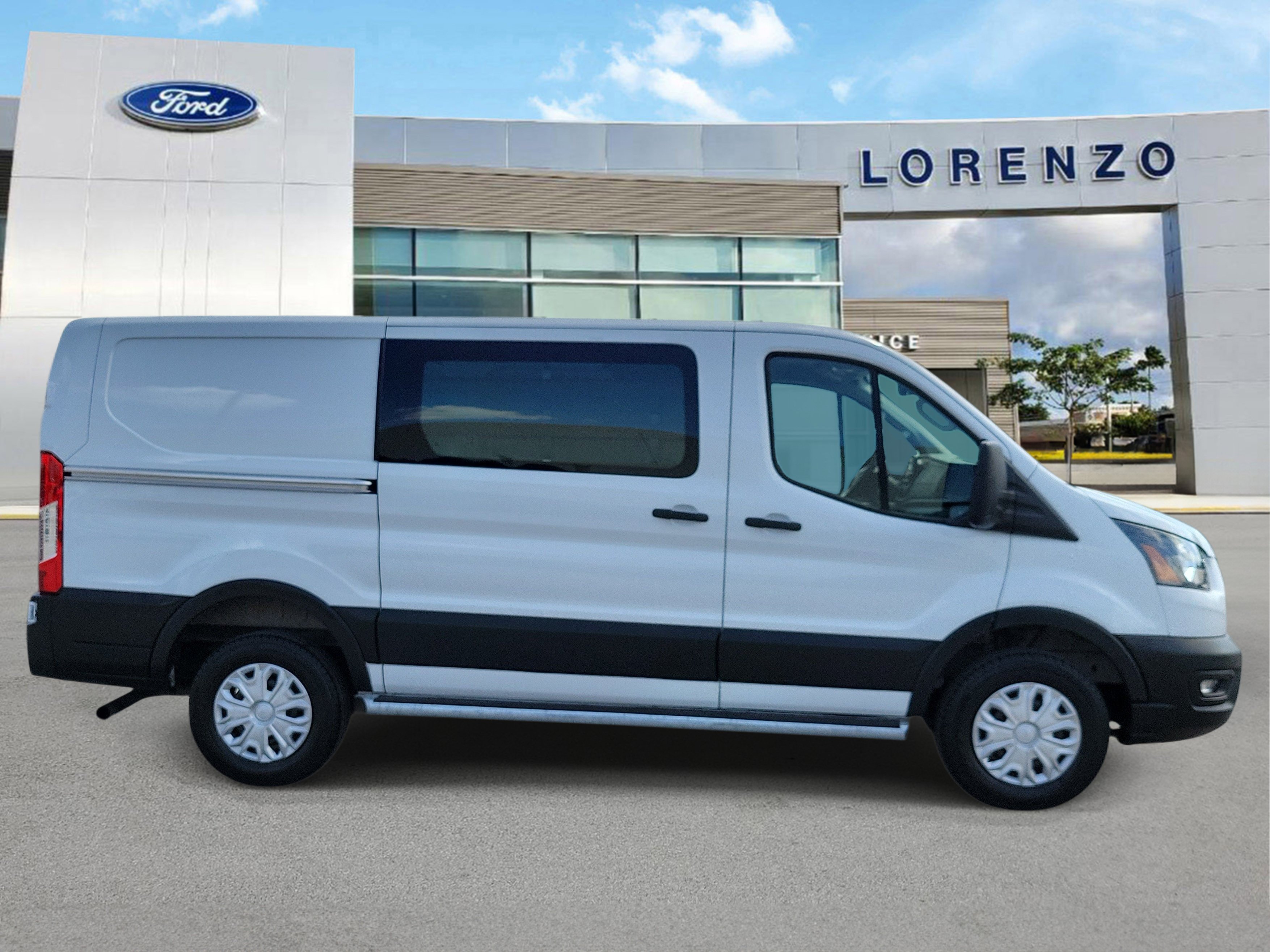 Used 2025 Ford Transit 250 Low Roof w/ Exterior Upgrade Package RWD image 4