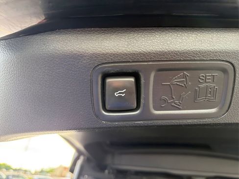 Used 2019 Lincoln Navigator L Reserve AWD/4WD image 25