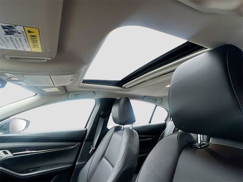 Used 2025 MAZDA MAZDA3 2.5 Turbo Sedan w/Premium Plus image 25