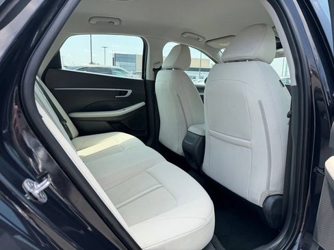 Used 2025 Hyundai Sonata SEL FWD image 27
