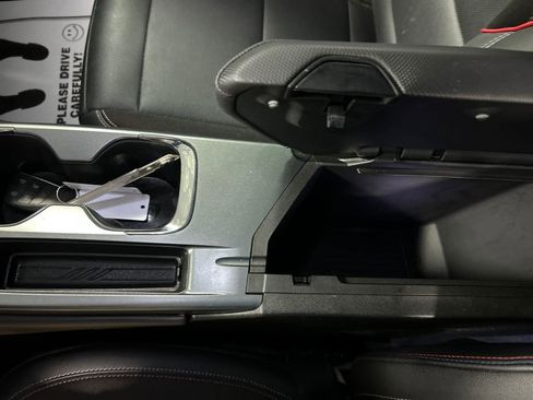 Used 2025 Chevrolet Equinox EV RS image 19