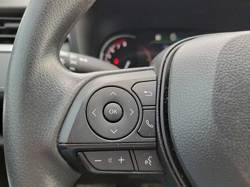 Used 2024 Toyota RAV4 LE image 20