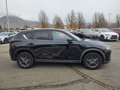 Used 2021 MAZDA CX-5 Touring image 9