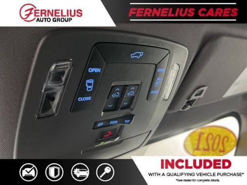 Used 2021 Toyota Sienna XSE AWD/4WD image 46