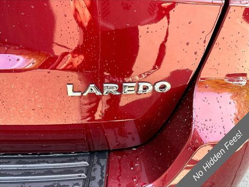 Used 2020 Jeep Grand Cherokee Laredo AWD/4WD image 8