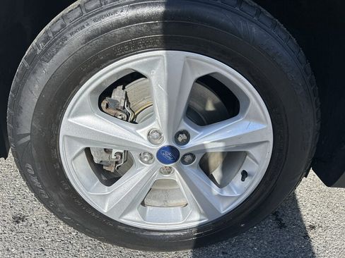 Used 2018 Ford Edge SE AWD/4WD image 7
