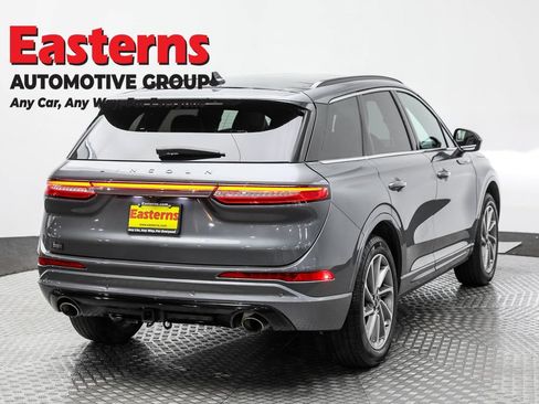 Used 2025 Lincoln Corsair Grand Touring w/ Towing Package AWD/4WD image 5