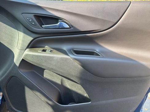 Used 2022 Chevrolet Equinox LT image 26