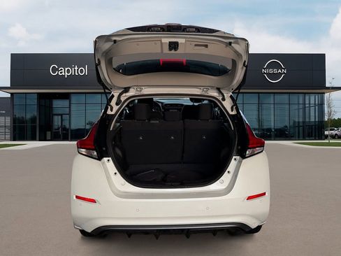 Used 2025 Nissan Leaf SV Plus image 10