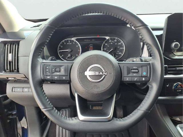 Certified 2024 Nissan Pathfinder SV FWD image 16