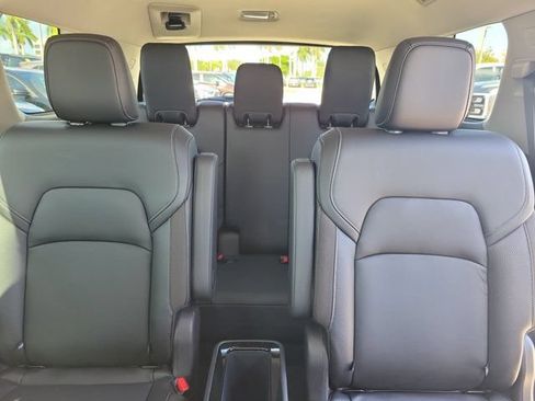 Used 2022 Nissan Pathfinder SL w/ SL Premium Package FWD image 18