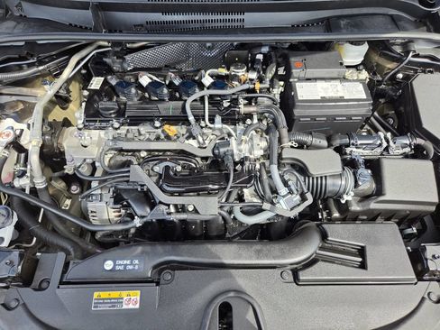 Used 2025 Toyota Corolla LE FWD image 29