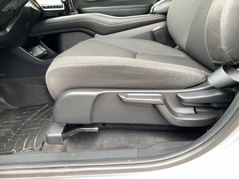 Certified 2022 Honda HR-V EX image 37