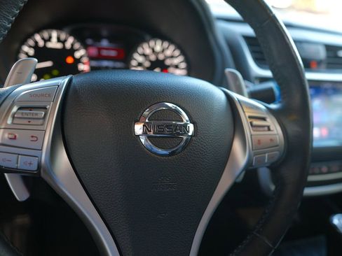 Used 2016 Nissan Altima 3.5 SL w/ 3.5 Technology Package image 47