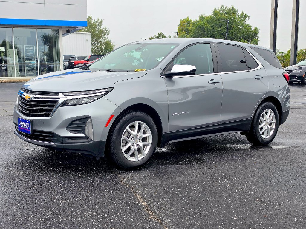Used 2024 Chevrolet Equinox LT FWD image 2