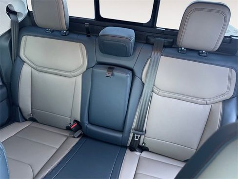 Used 2025 Ford Maverick Lariat w/ 4K Tow Package image 13