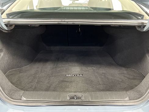 Used 2024 Nissan Sentra SV FWD image 19