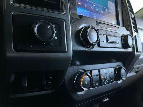 Used 2021 Ford F350 XLT image 46