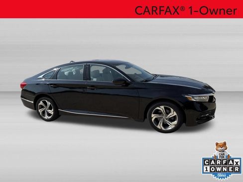 Used 2018 Honda Accord EX image 3