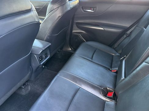 Used 2024 Toyota Venza Nightshade image 12