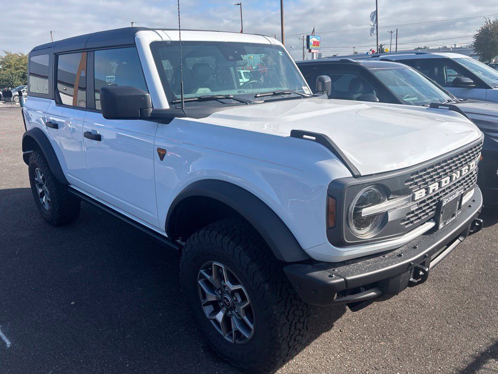 Used 2022 Ford Bronco Badlands AWD/4WD image 4