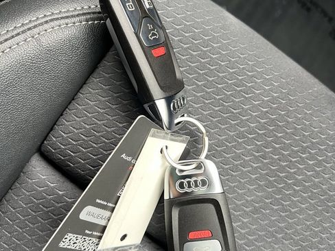 Used 2022 Audi A4 2.0T Premium Plus image 25