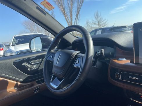 Used 2020 Lincoln Aviator Reserve w/ Elements Package Plus image 29