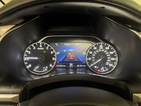 Used 2017 Nissan Murano SV w/ Premium Plus Package image 13