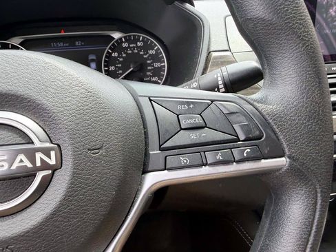 Used 2023 Nissan Altima 2.5 SV FWD image 26
