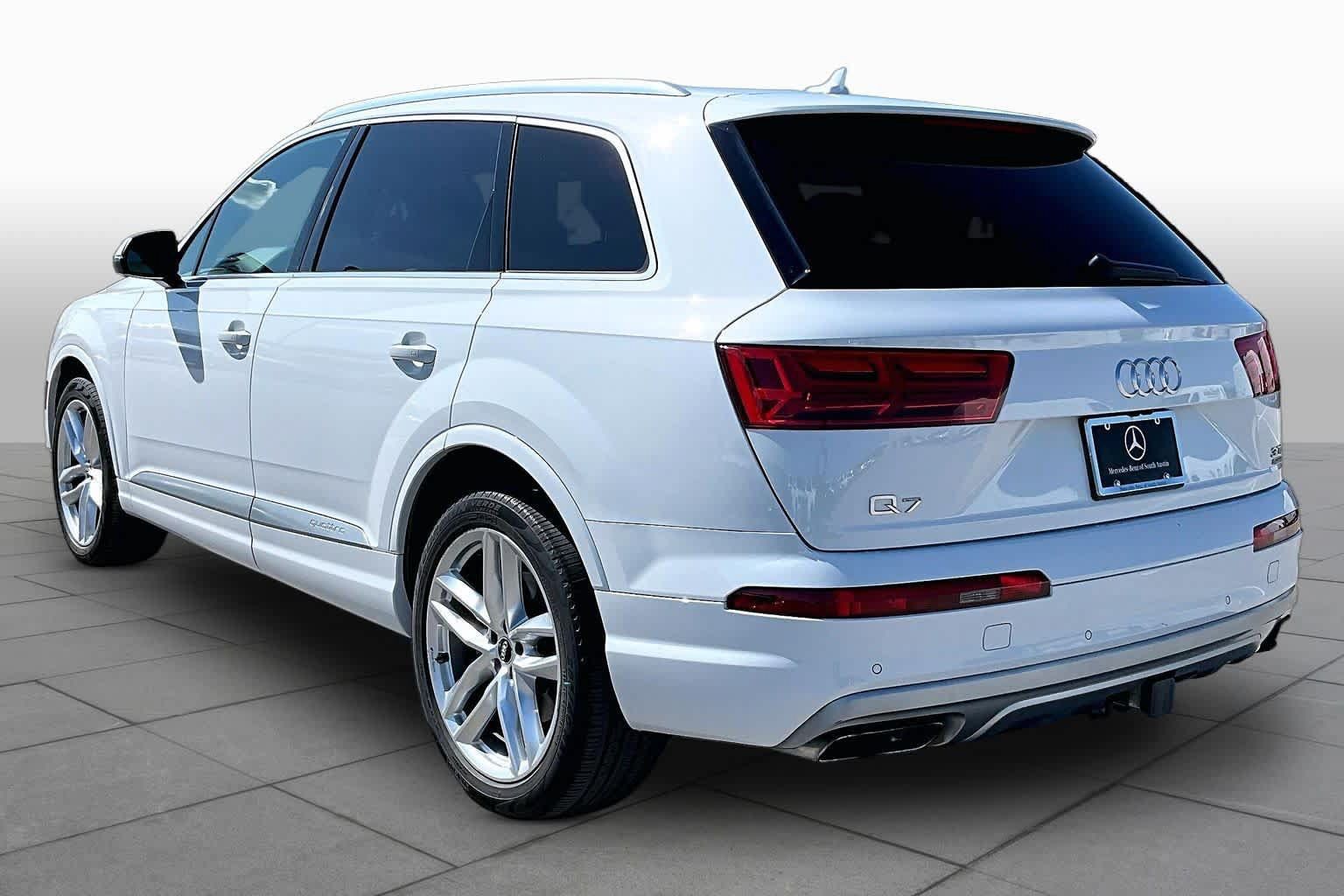 Used 2018 Audi Q7 3.0T Prestige AWD/4WD image 12