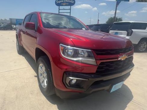 Used 2022 Chevrolet Colorado LT w/ LT Convenience Package AWD/4WD image 2