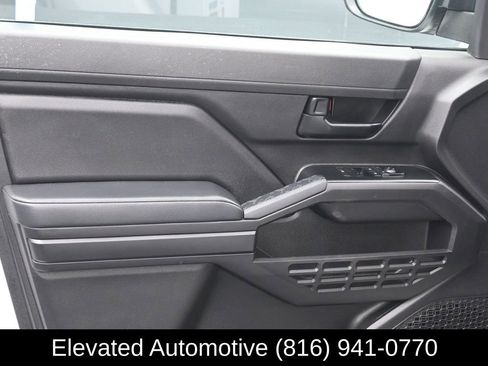 Used 2024 Toyota Tacoma SR RWD image 18