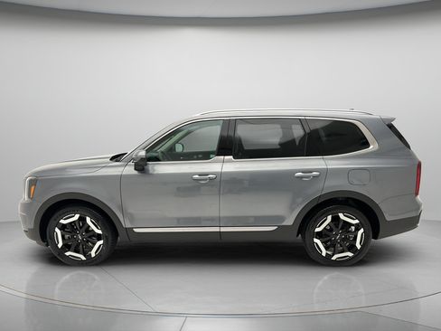 Used 2025 Kia Telluride S AWD/4WD image 6