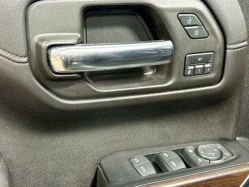 Used 2019 GMC Sierra 1500 SLT w/ SLT Premium Package AWD/4WD image 19