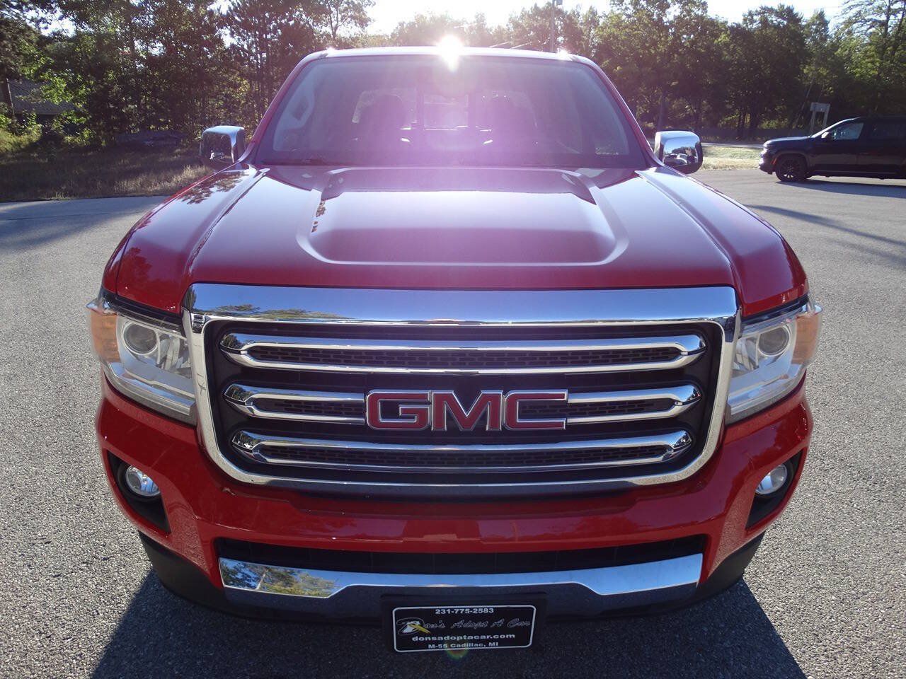Used 2016 GMC Canyon 4x4 Crew Cab SLT w/ Driver Alert Package image 5