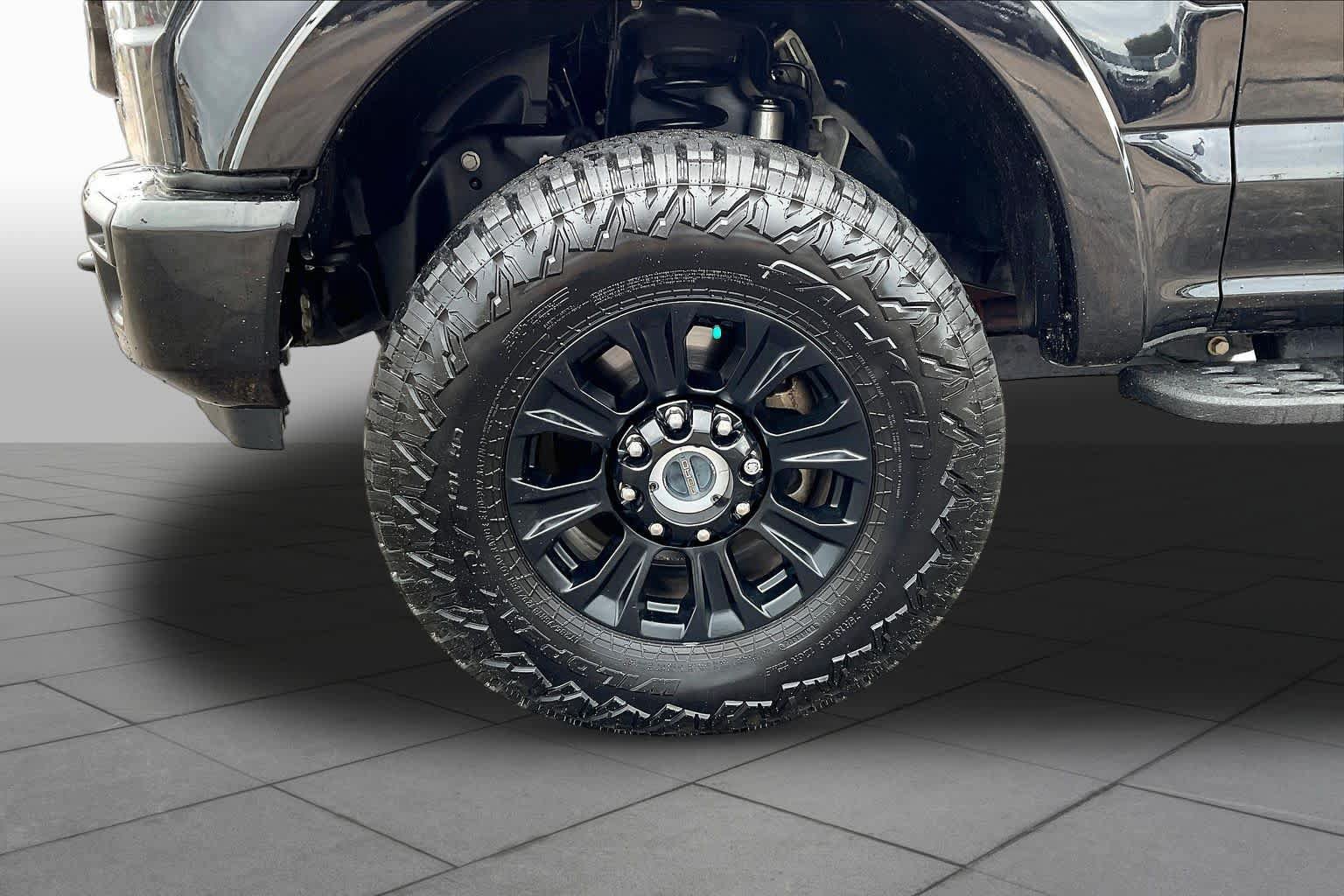 Used 2022 Ford F250 Lariat w/ Tremor Off-Road Package AWD/4WD image 10