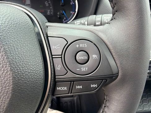 Used 2025 Toyota RAV4 XLE Premium w/ Weather Package AWD/4WD image 20