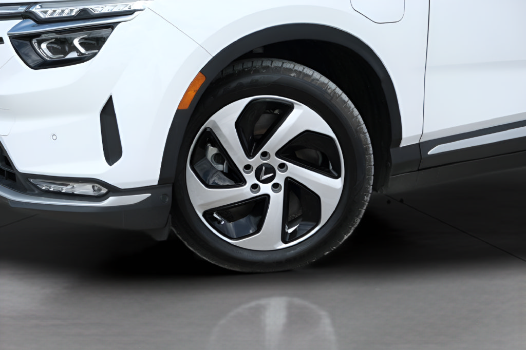 New 2025 VinFast VF 8 Eco AWD/4WD image 32