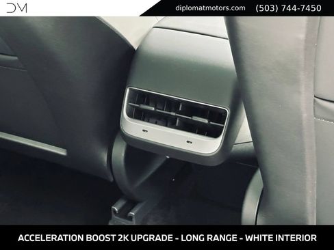 Used 2022 Tesla Model Y Long Range AWD/4WD image 22