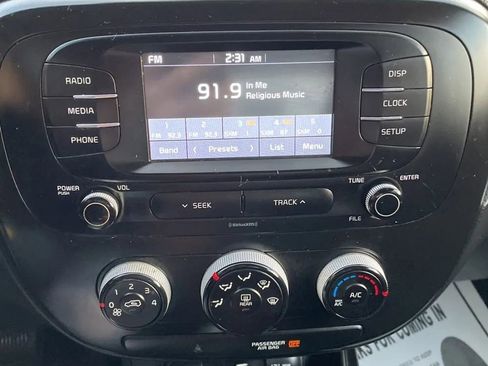 Used 2019 Kia Soul EV image 13