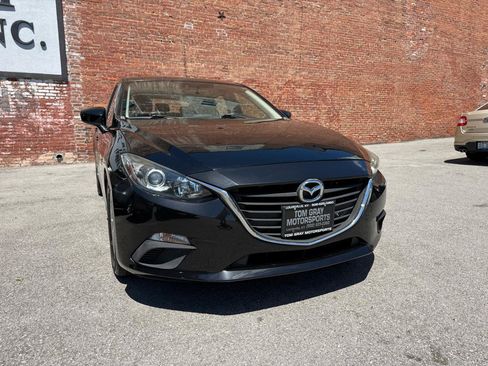 Used 2016 MAZDA MAZDA3 i Sport w/ Preferred Equipment Package FWD image 2