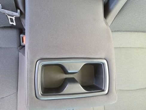 Used 2022 Toyota RAV4 LE AWD/4WD image 23