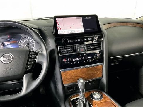 Used 2024 Nissan Armada SL w/ Captain's Chairs Package image 6