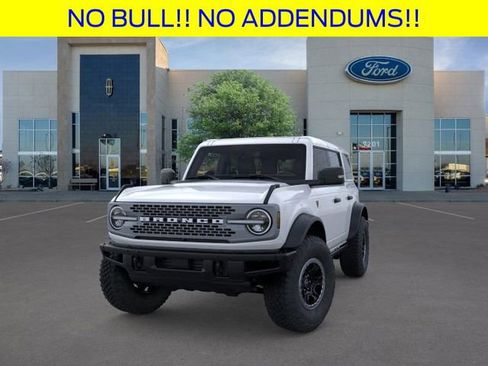 New 2025 Ford Bronco Badlands image 2