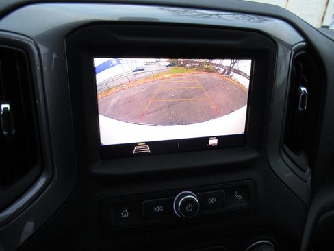 Used 2021 Chevrolet Silverado 1500 Custom image 13