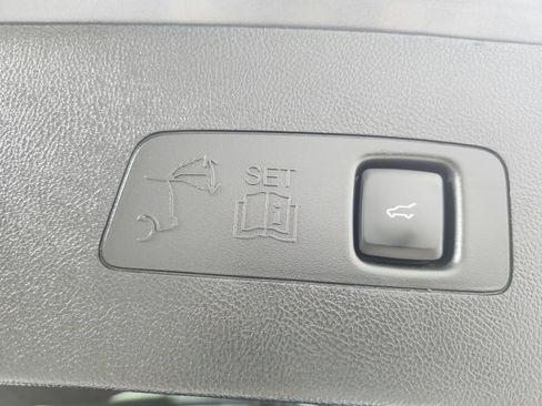 Used 2023 Lincoln Corsair Reserve w/ Equipment Group 201A FWD image 54
