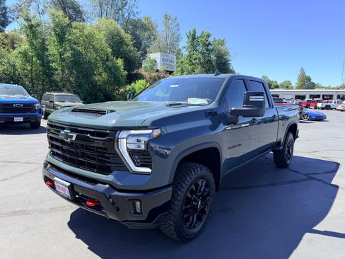 New 2026 Chevrolet Silverado 2500 LTZ w/ LTZ Plus Package AWD/4WD image 1