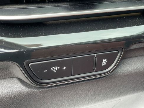 Used 2025 Kia Carnival SX Prestige image 28